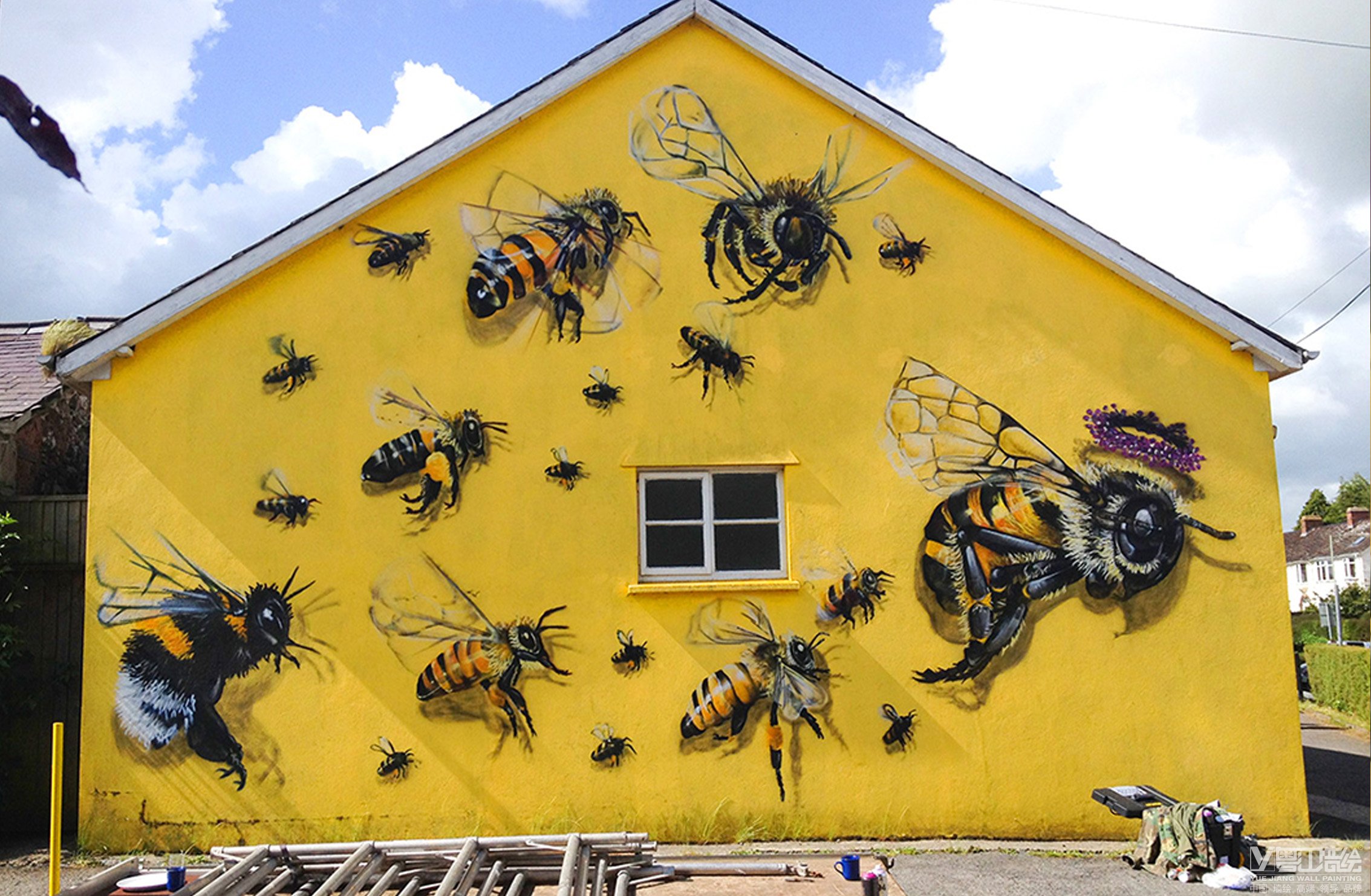 3D写实逼真墙绘，大黄蜂入侵城市
