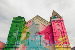 刷新眼球的教堂，街头涂鸦团队把一个教堂给涂
